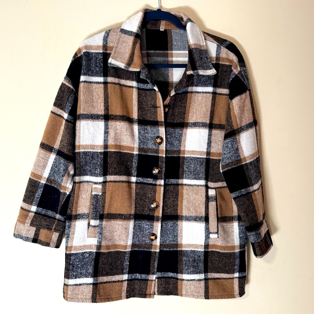 Womens Small Shacket Brown White And Black Plaid